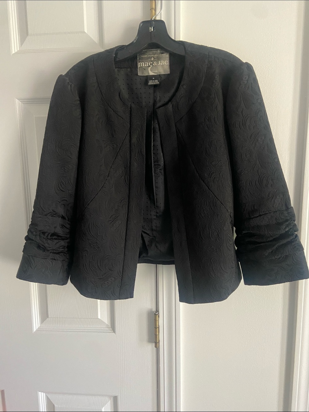 Mac & Jac Black Jacquard Open-Front Cropped Jacket